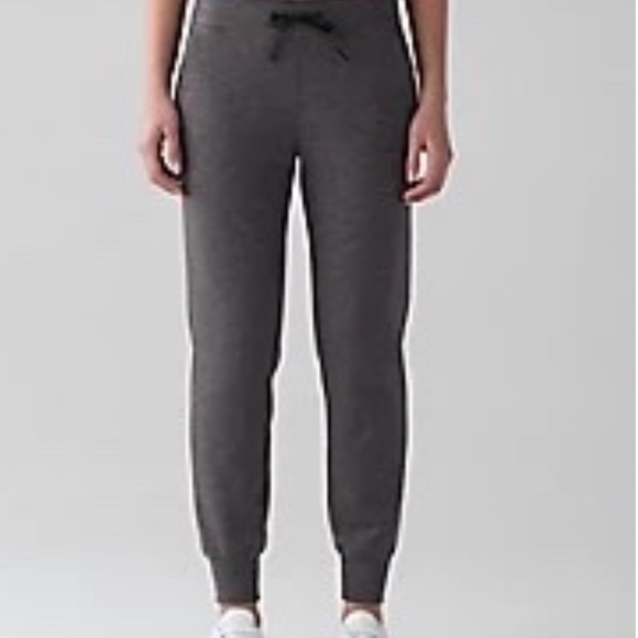 Lululemon On Track Jogger - Picture 1 of 2